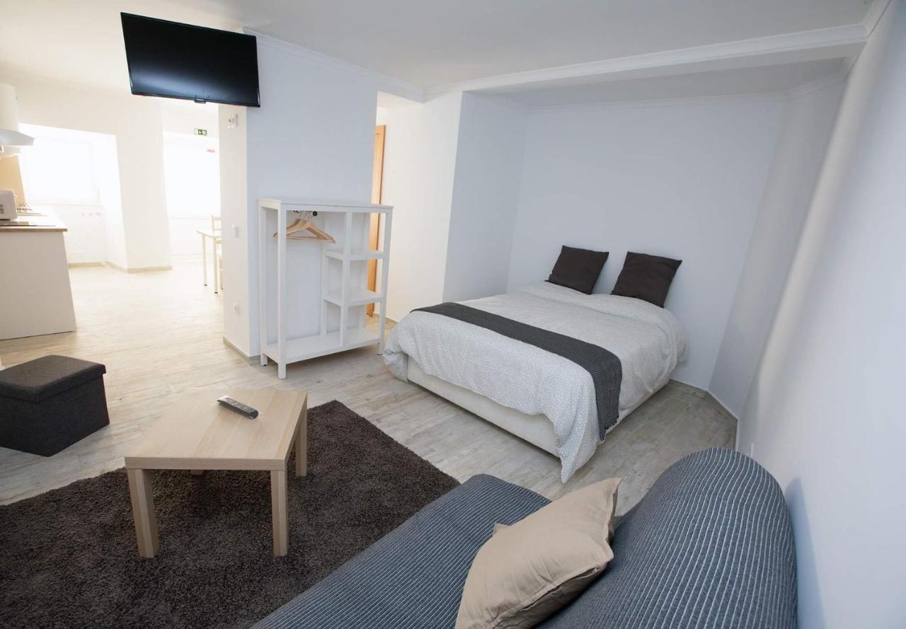 Es7Udio Apartment Пениш Екстериор снимка
